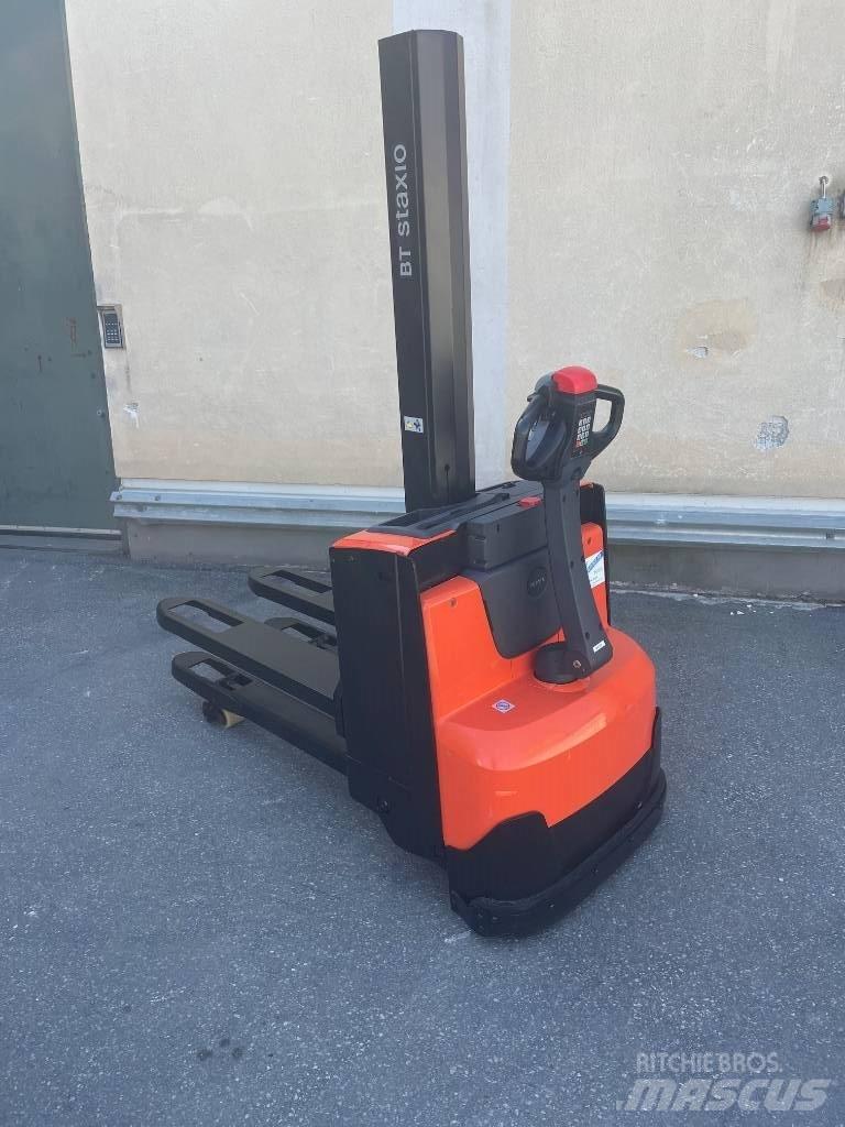 BT SWE080L Ročni električni viličar