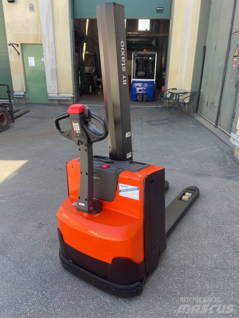 BT SWE080L Ročni električni viličar