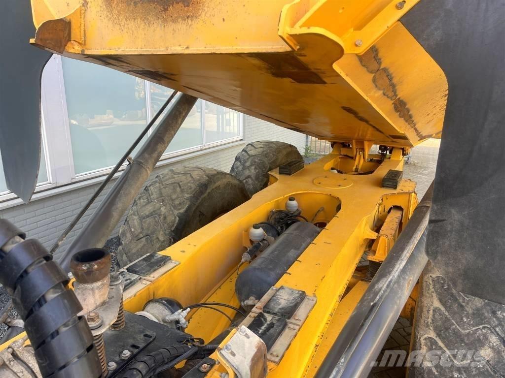 Volvo A 25 E      2007 Zglobni demperji
