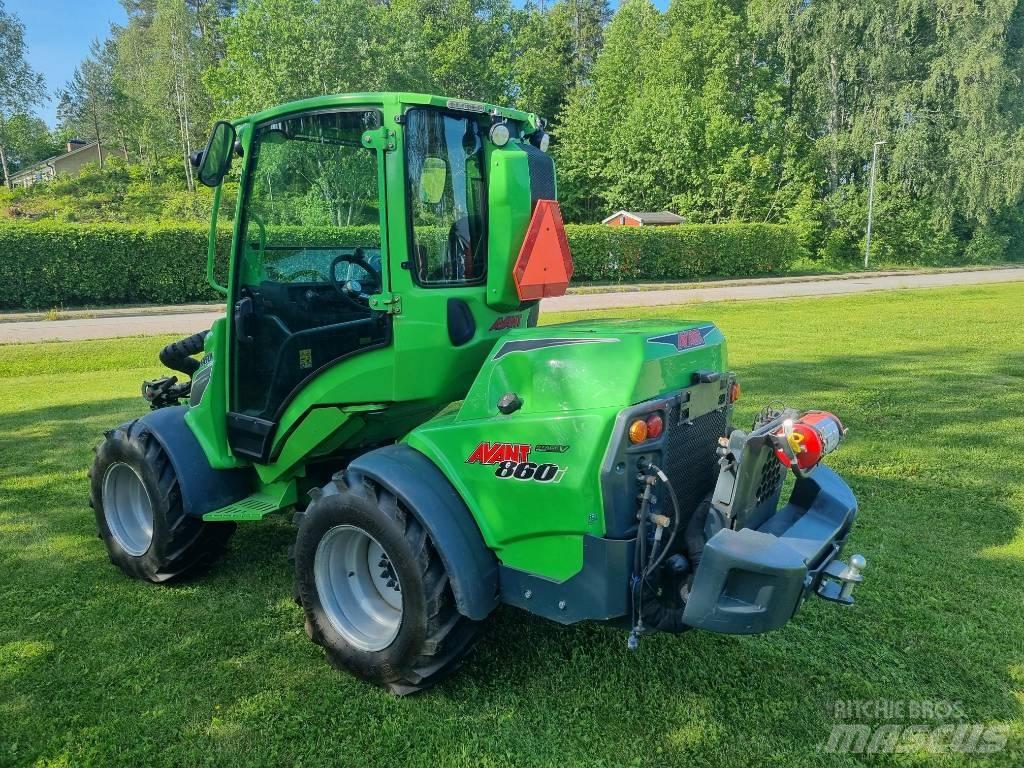 Avant 860i Stage V Skid steer mini nakladalci