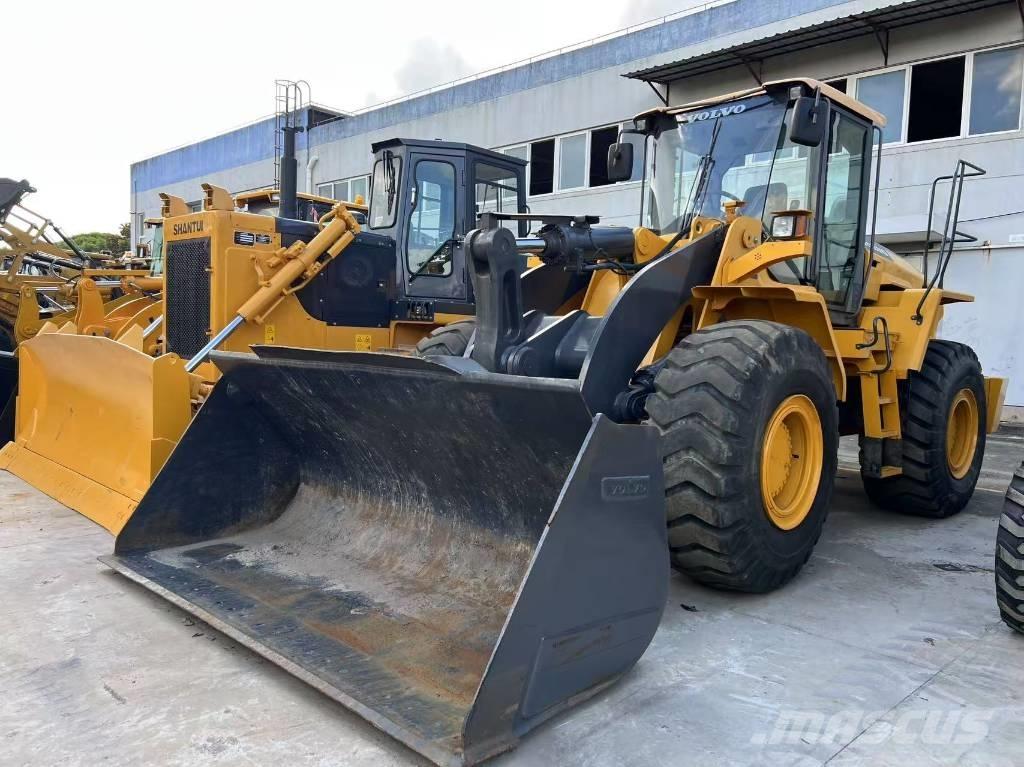 Volvo L 105 Kolesni nakladalci