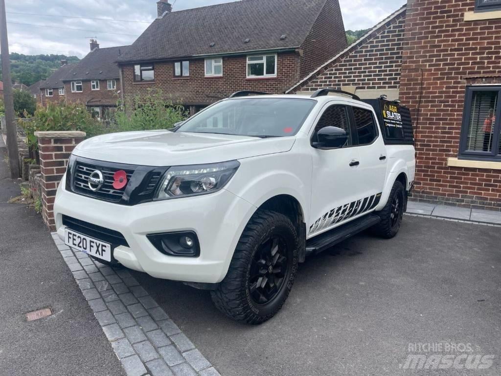 Nissan Navara Avtomobili