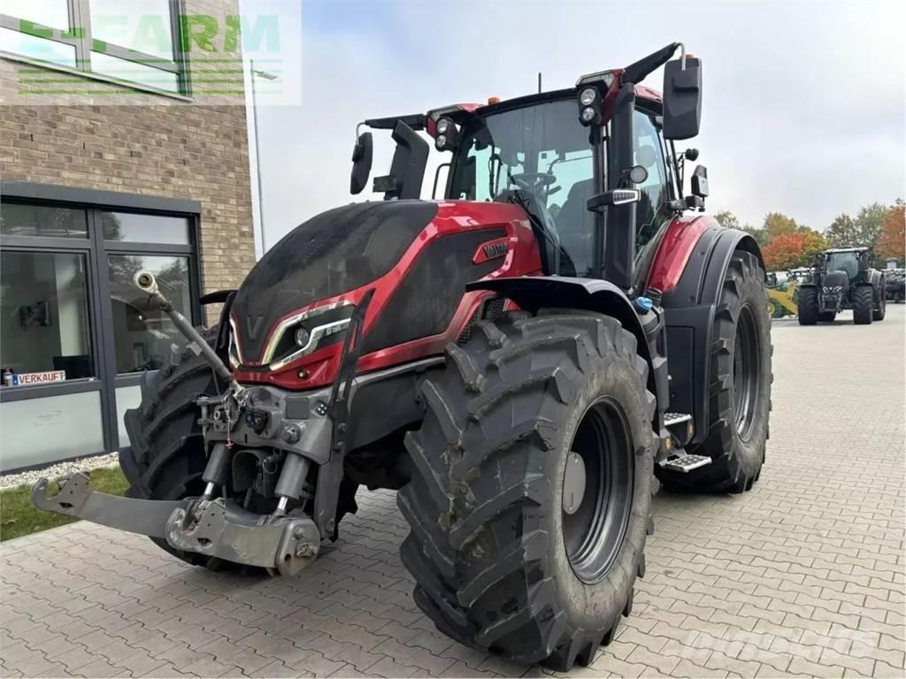 Valtra q265 Traktorji