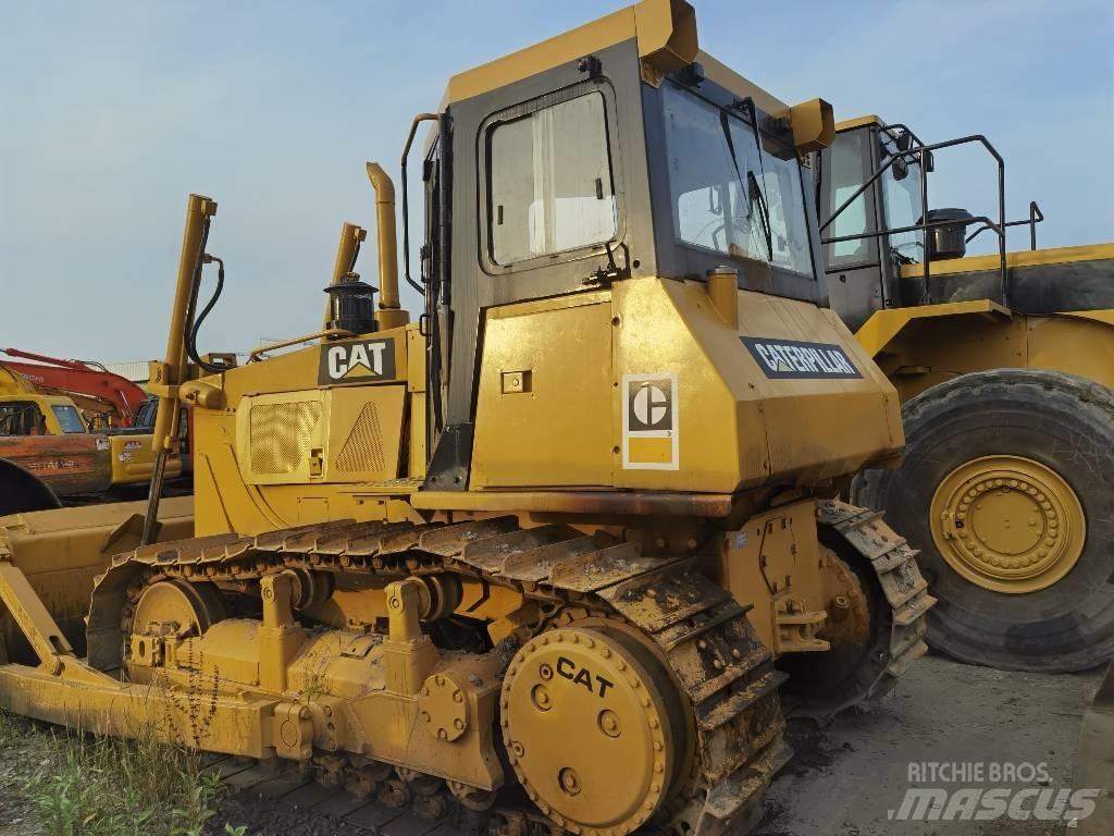 CAT D 6 G Buldožerji goseničarji