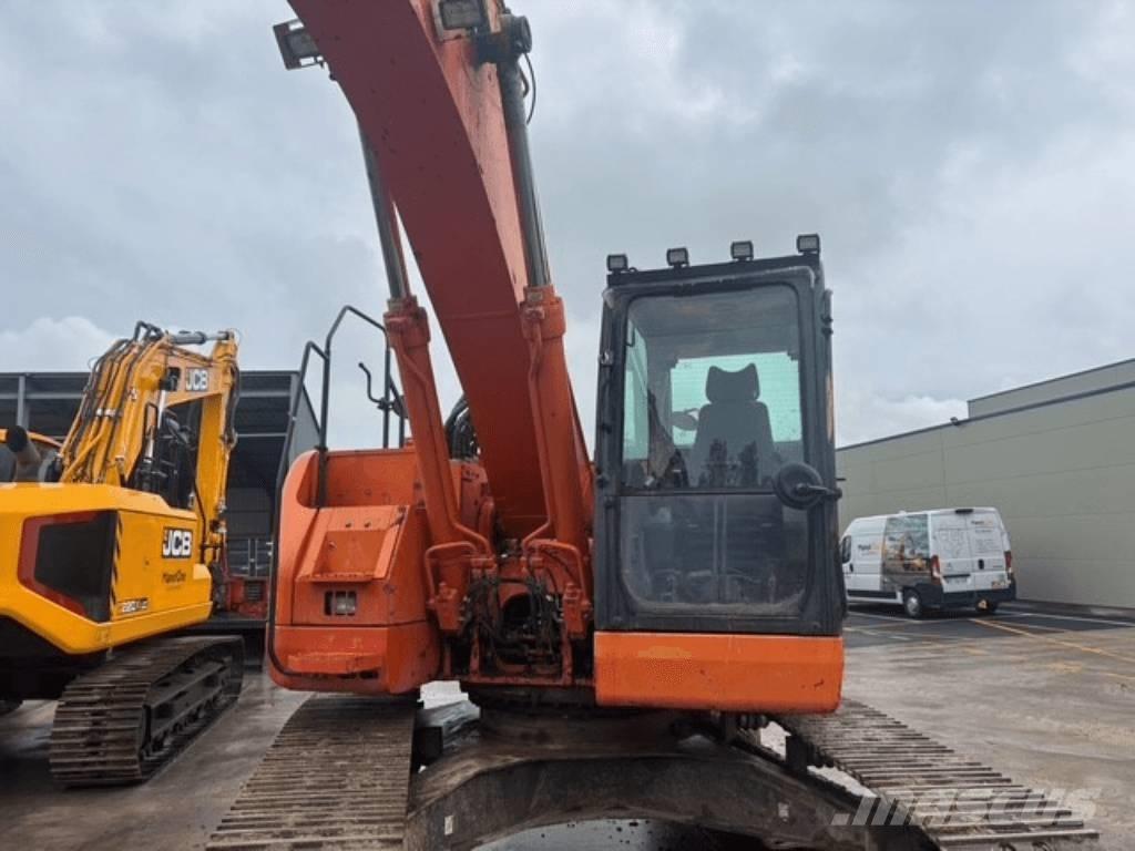 Doosan 235 LCR Bagri goseničarji