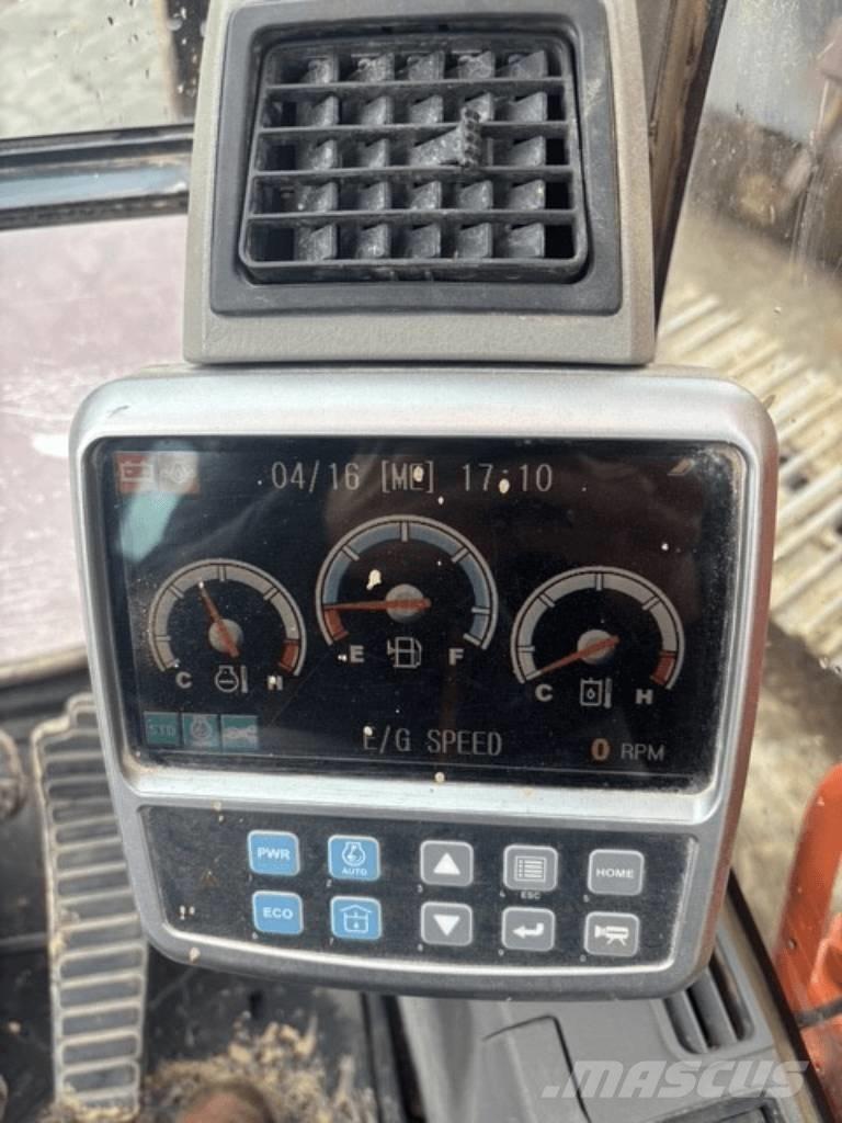 Doosan 235 LCR Bagri goseničarji