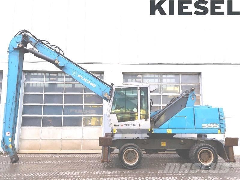 Fuchs MHL 335 E Bagri za prekladanje primarnih/sekundarnih surovin