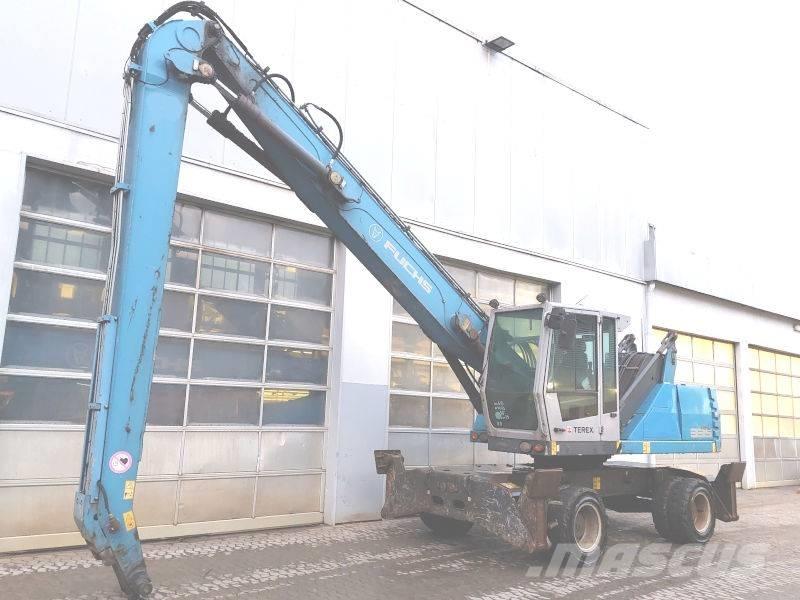 Fuchs MHL 335 E Bagri za prekladanje primarnih/sekundarnih surovin