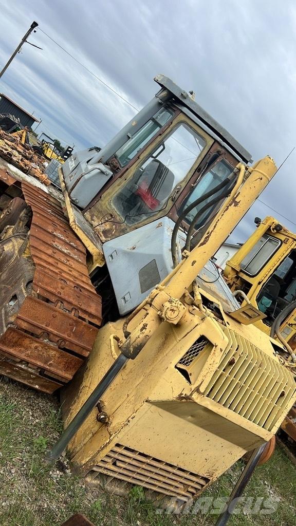 Komatsu D 65 EX Kabine in notranjost