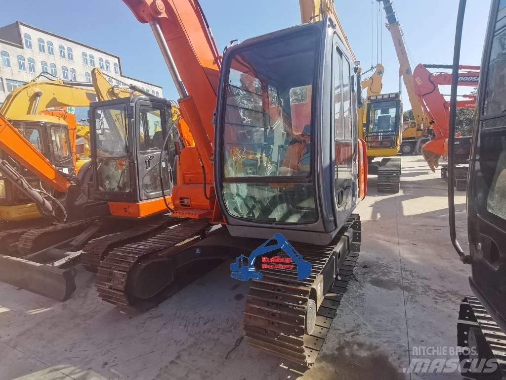 Hitachi EX60 Mini bagri <7t