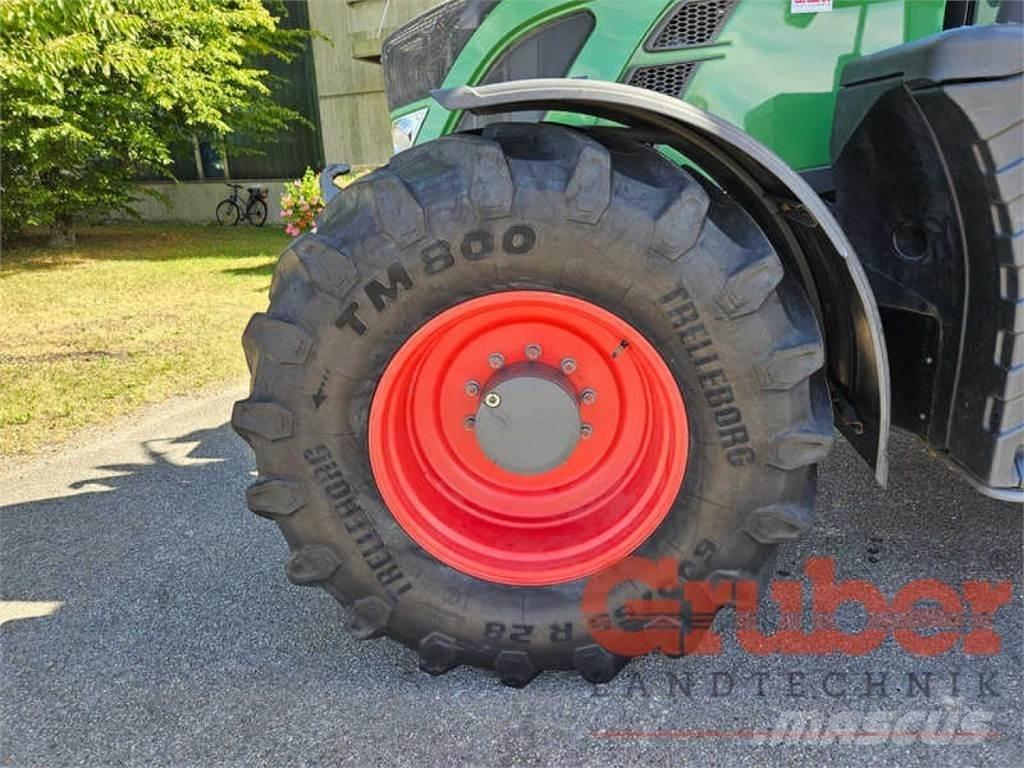 Fendt 718 Traktorji