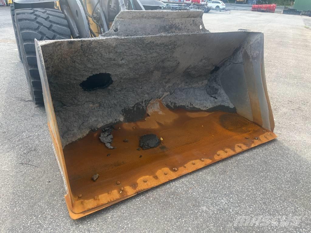 Volvo L 90 H Kolesni nakladalci