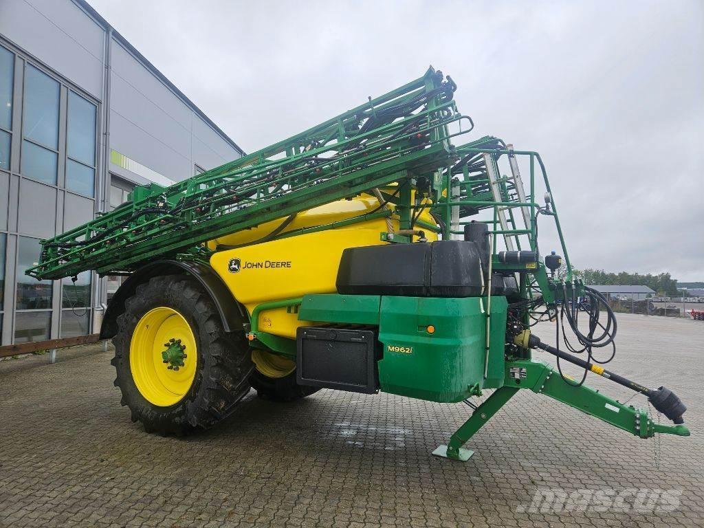 John Deere M692i Vlečne škropilnice