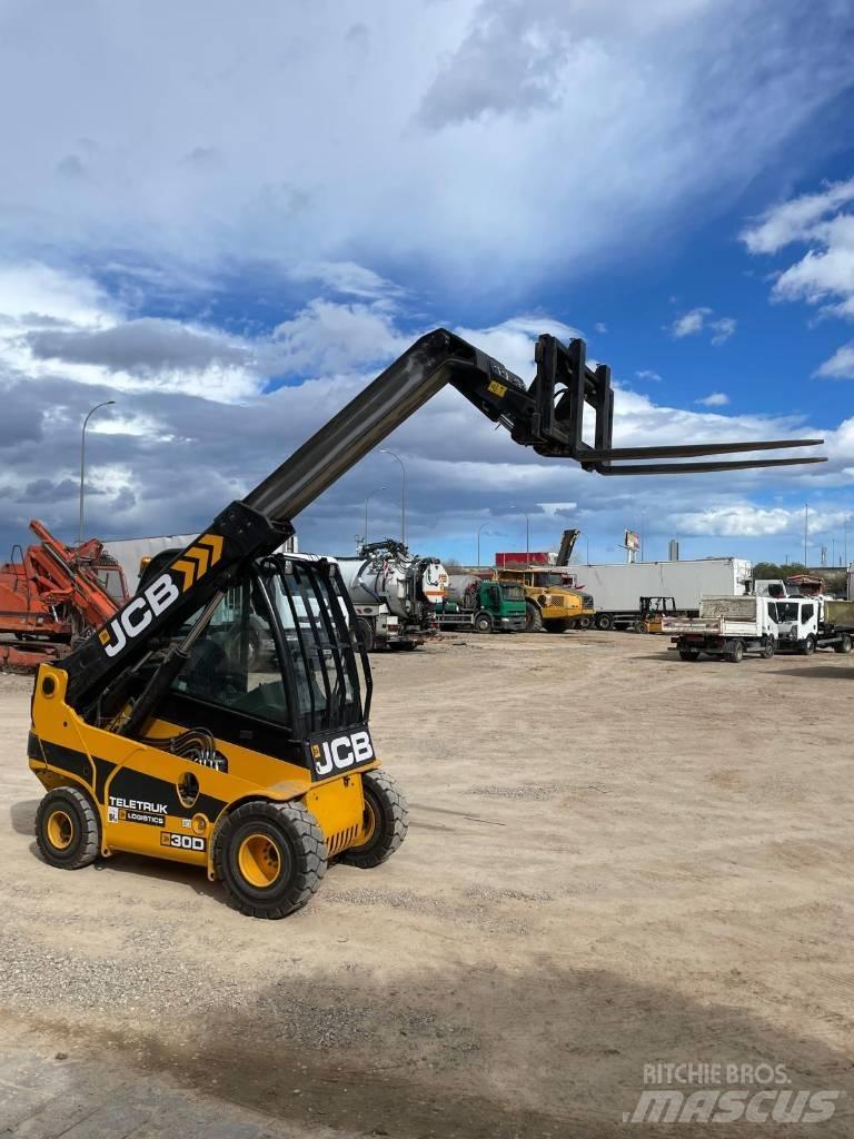 JCB TLT 30 D Teleskopski viličarji