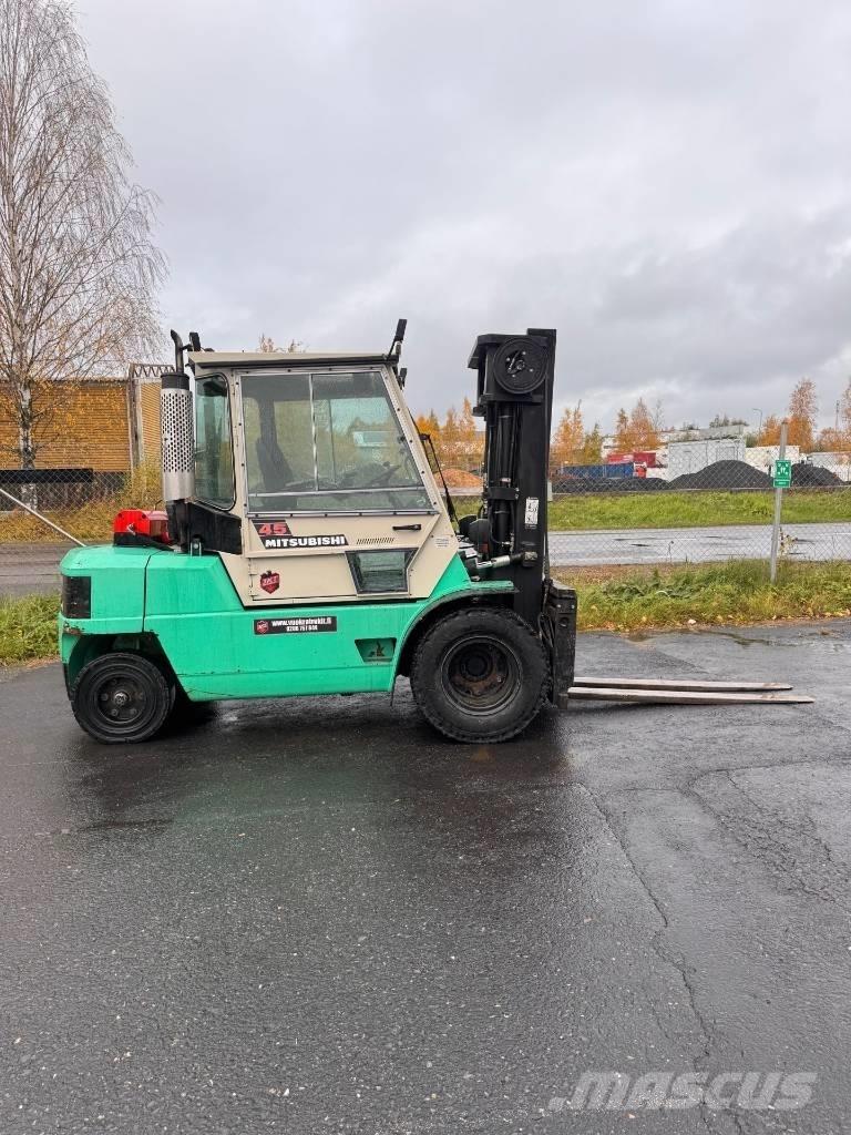 Mitsubishi FD 45 Dizelski viličarji