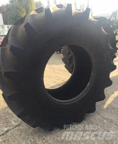 Goodyear 650/75R32 Gume, kolesa in platišča