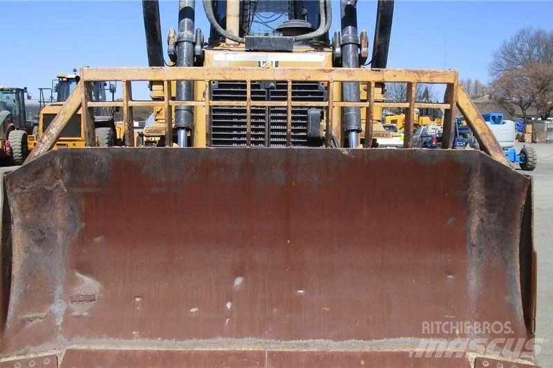 CAT D6R2 Buldožerji goseničarji