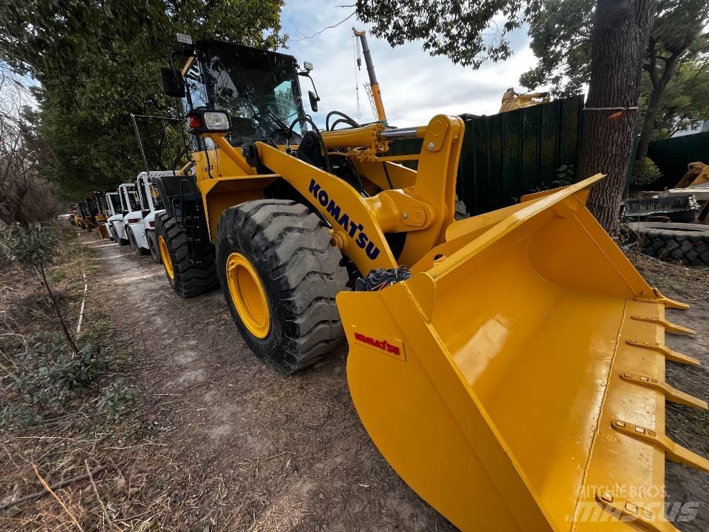 Komatsu WA 380-3 Kolesni nakladalci