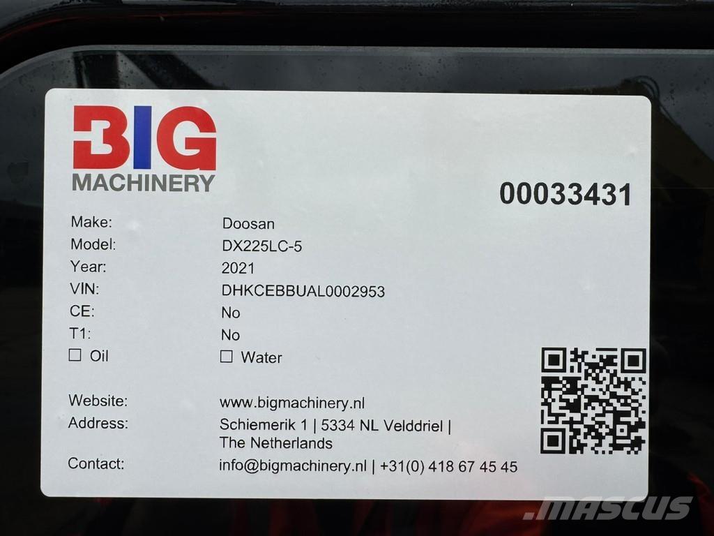 Doosan DX225LC-5 Bagri goseničarji