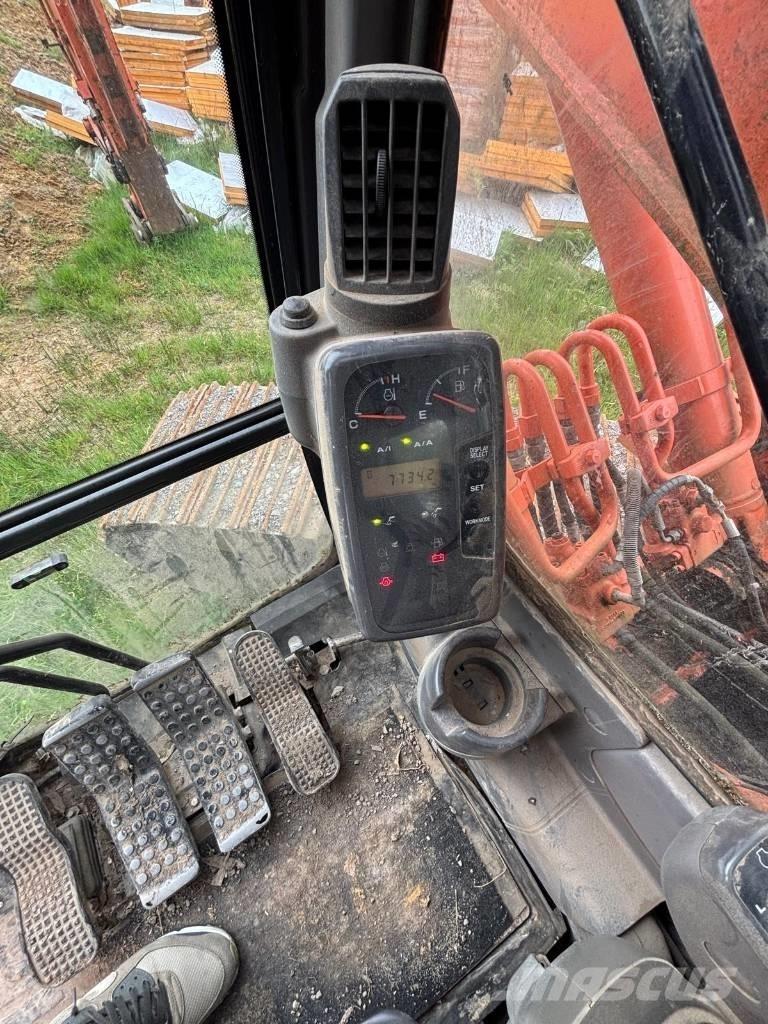Hitachi Zaxis 180 LC Bagri goseničarji