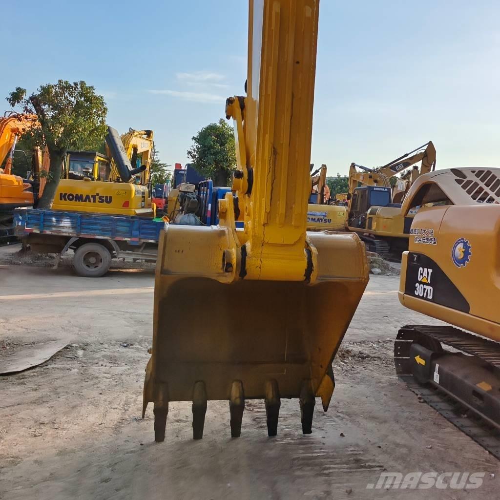 Komatsu PC 200-8 Bagri goseničarji