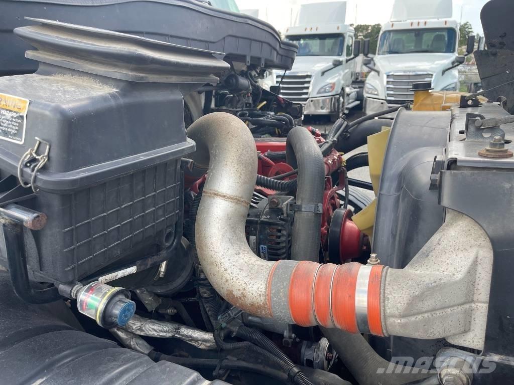 International 4300 Tovornjaki zabojniki