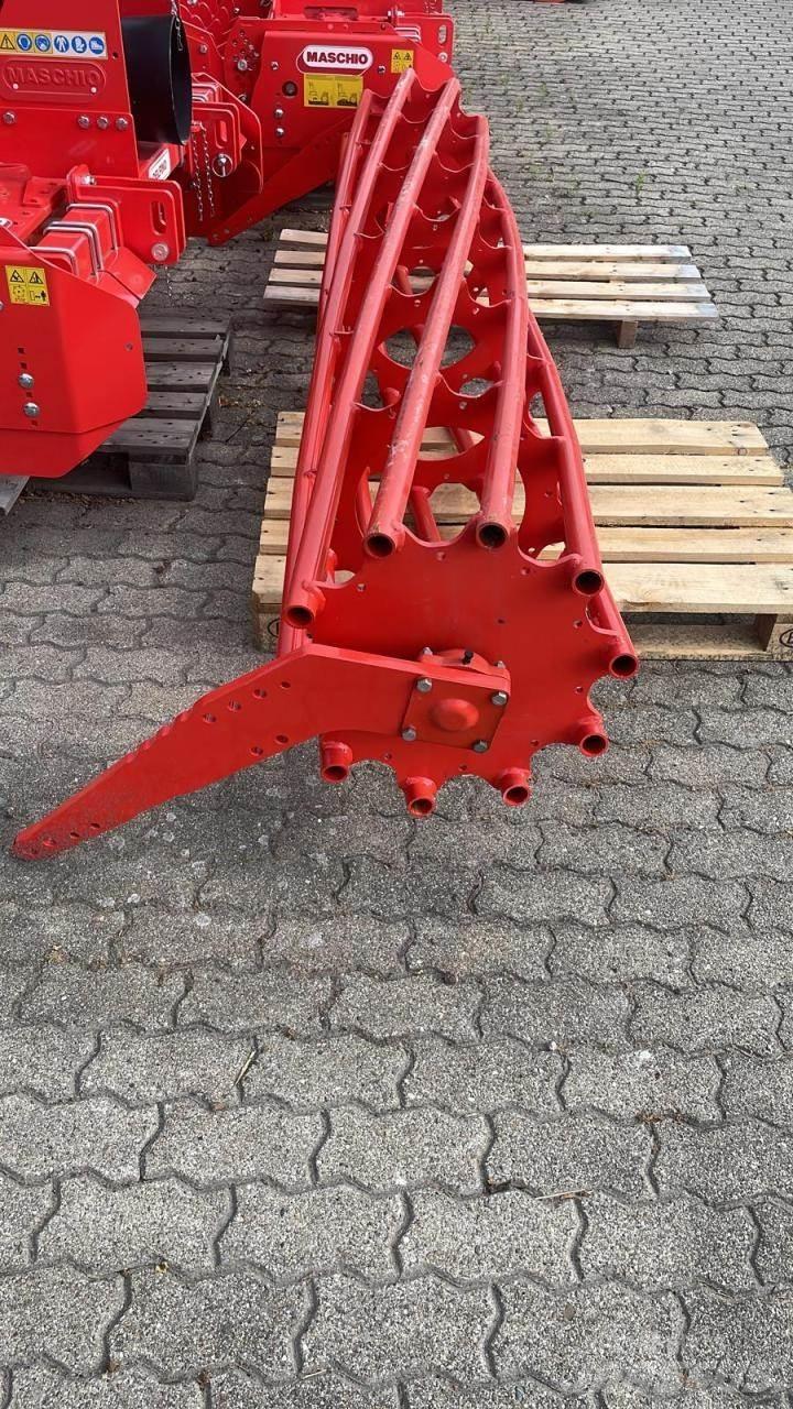Kuhn Maxirohrwalze Vlečni vibracijski valjarji