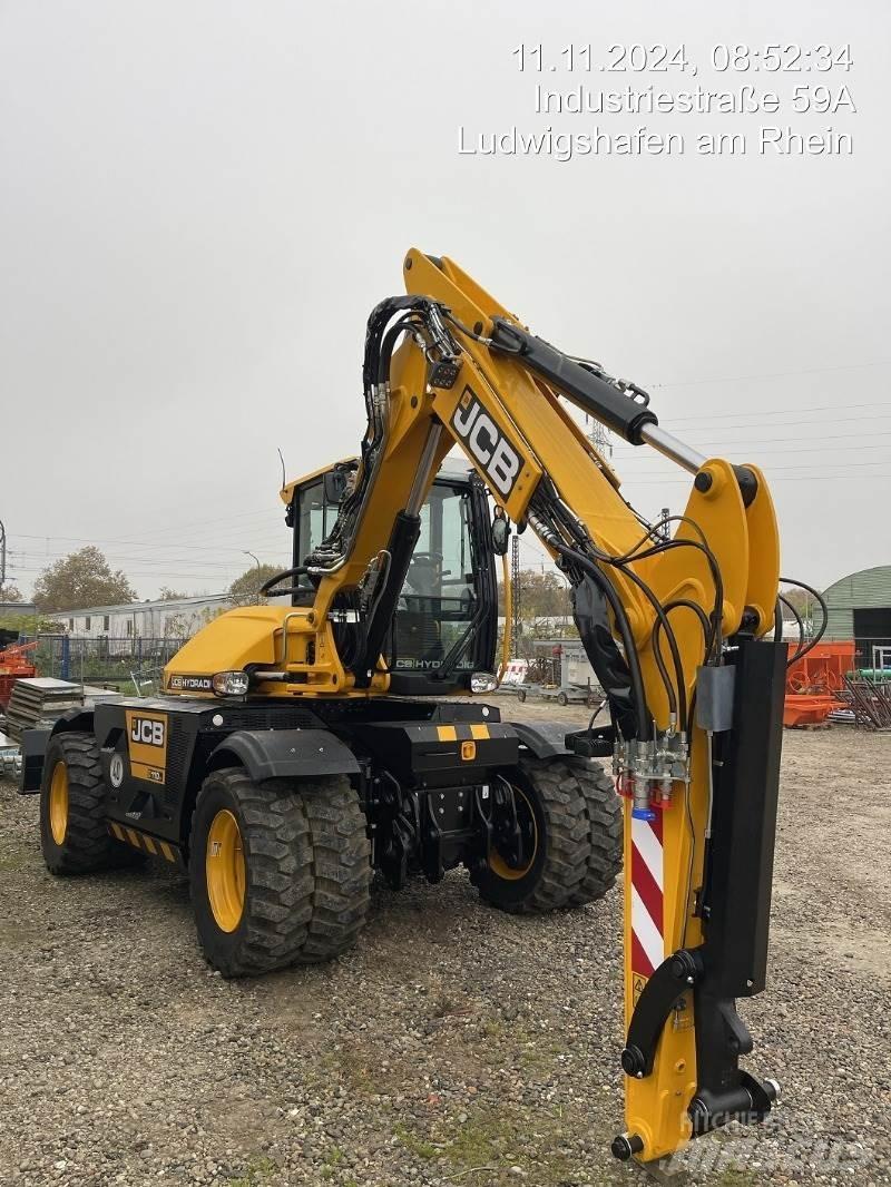 JCB HydraDig 110W Bagri na kolesih