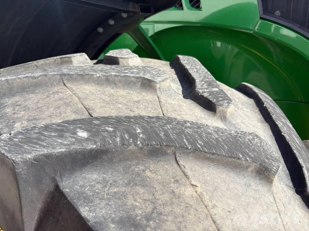 John Deere 7230 R Traktorji