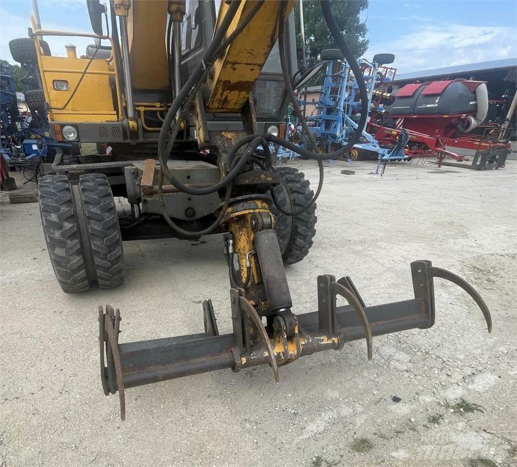 JCB 130 W Bagri na kolesih