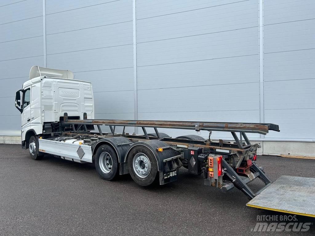Volvo FH Razstavljivi tovornjaki z žičnimi dvigali