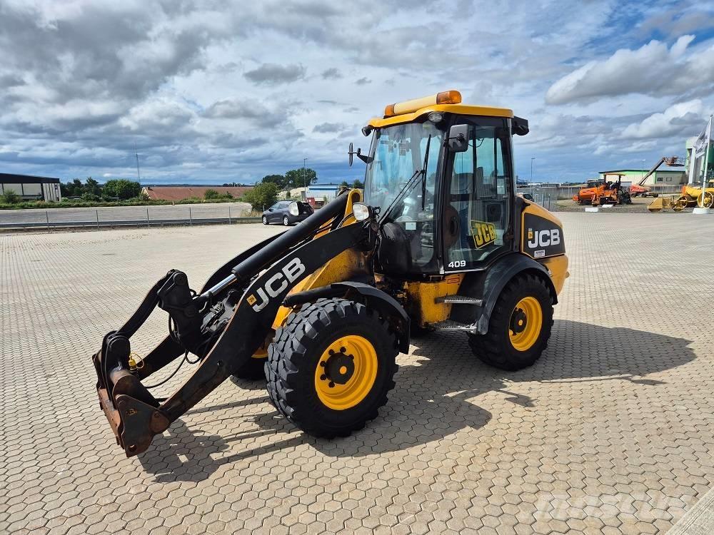 JCB 409 Kolesni nakladalci