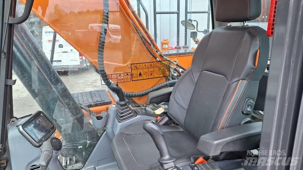 Doosan DX210LC-7 Bagri goseničarji