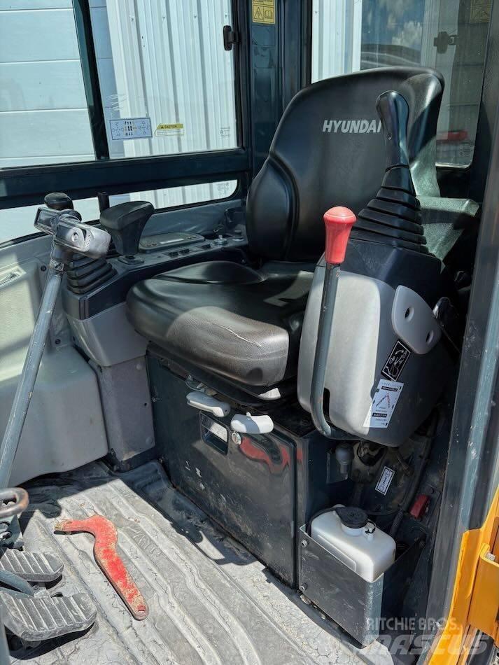 Hyundai R25Z-9 AK Mini bagri <7t