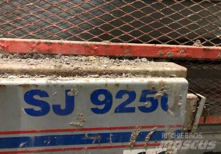 SkyJack SJ 9250 Škarjaste dvižne ploščadi