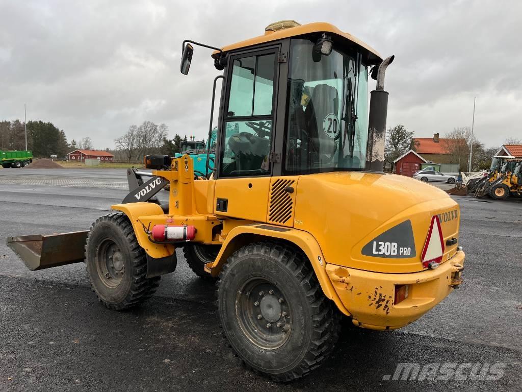 Volvo L 30 B Pro Kolesni nakladalci