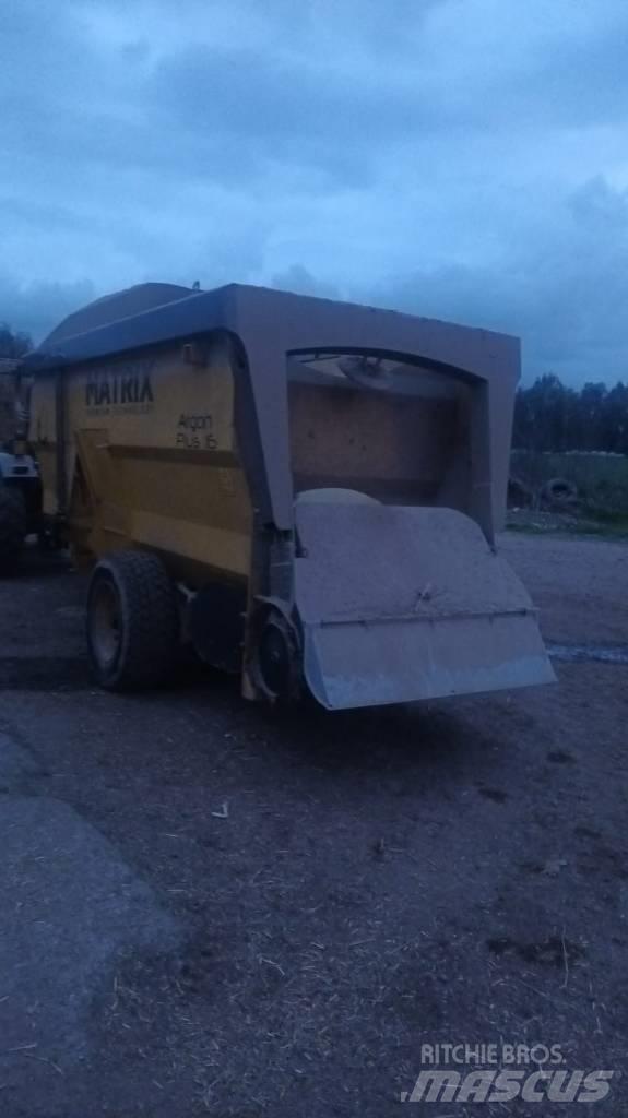  Matrix Argon Plus 16 Mešalne hranilnice