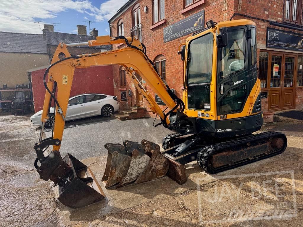 Hyundai R25Z-9 AK Mini bagri <7t