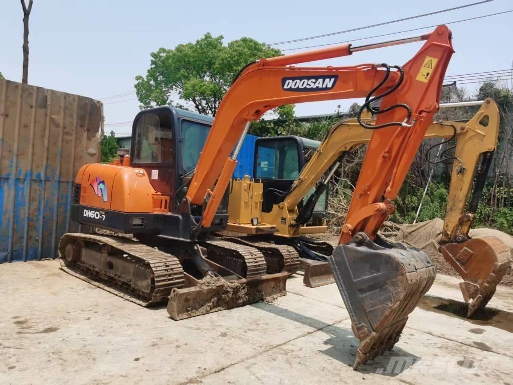 Doosan DH 60-7 Mini bagri <7t