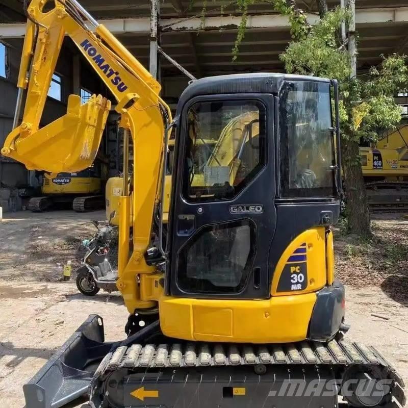 Komatsu PC 30 Mini bagri <7t