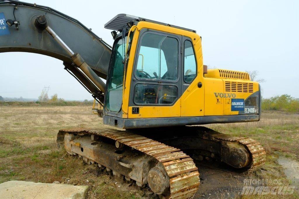 Volvo EC 240 kabina Kabine in notranjost