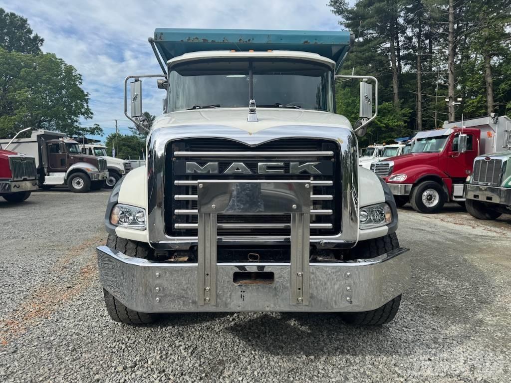 Mack Granite CT 713 Kiper tovornjaki