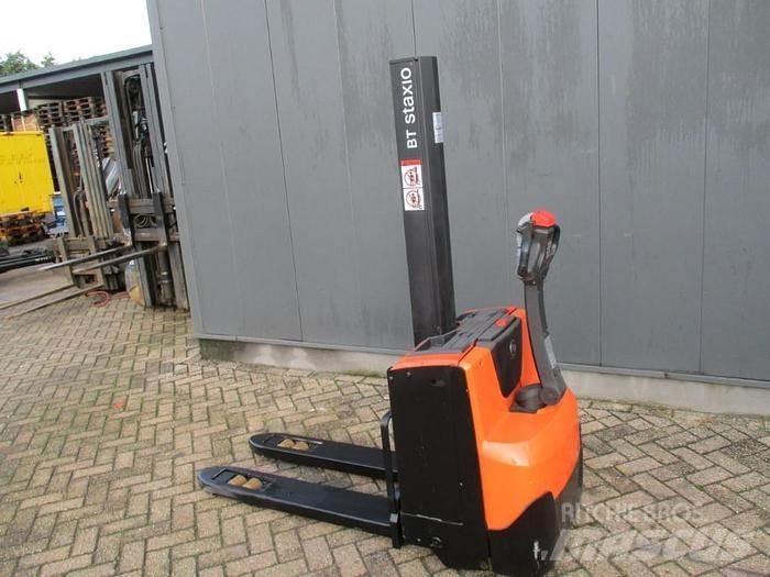 BT SWE 080L Ročni električni viličar