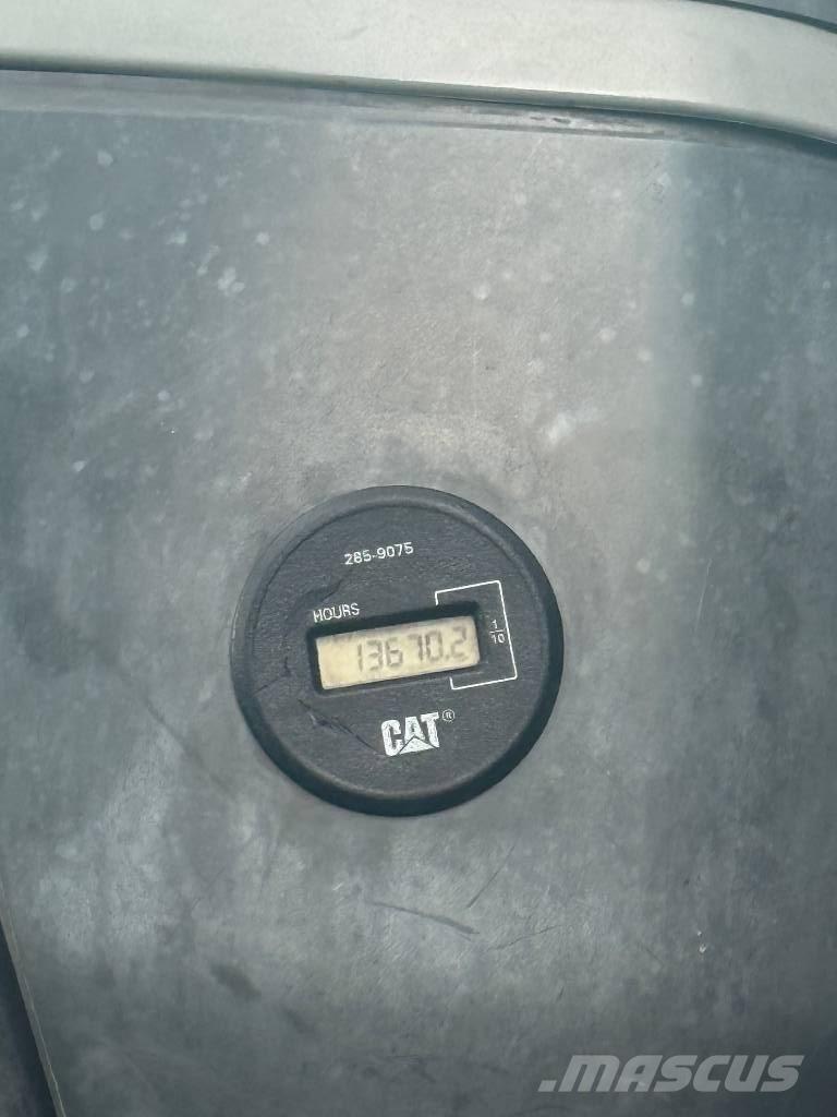 CAT M 325 D MH Bagri na kolesih