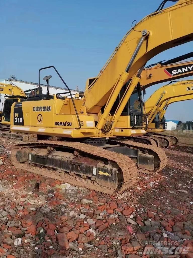 Komatsu PC 210 Bagri goseničarji