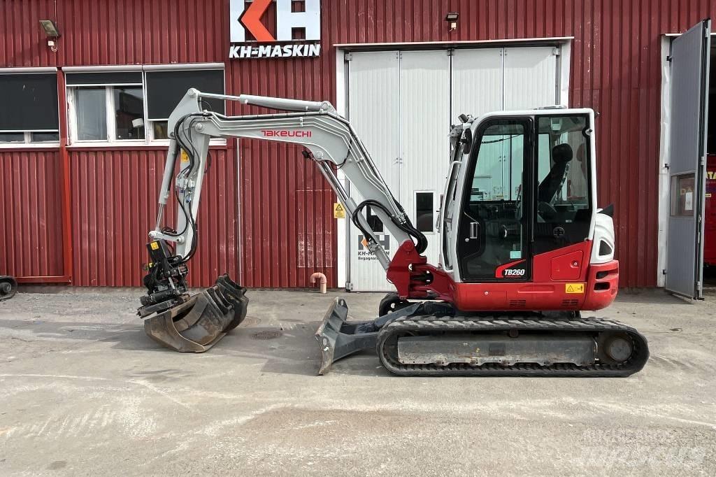 Takeuchi TB 260 Mini bagri <7t