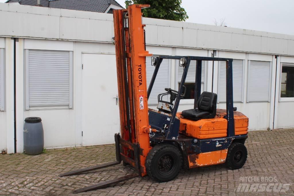 Toyota 5 FD 25 Dizelski viličarji