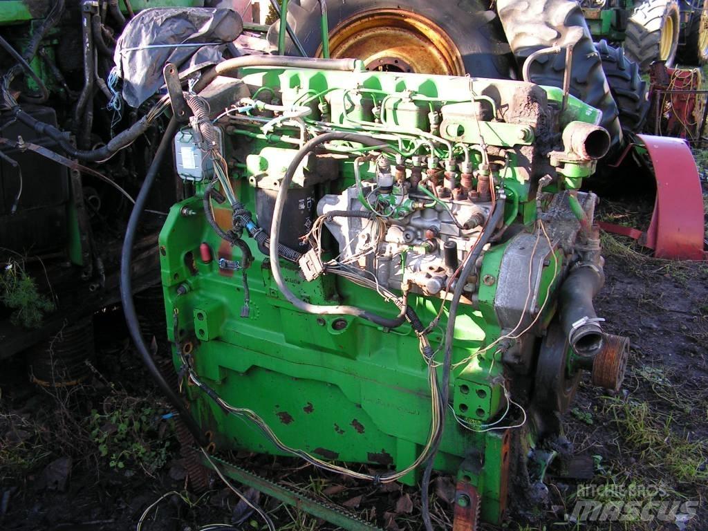 John Deere 8100 Motorji