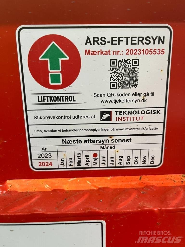 SkyJack SJ 6832 RTE Škarjaste dvižne ploščadi