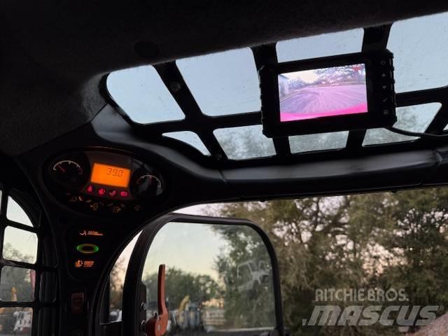 Bobcat T 740 Skid steer mini nakladalci